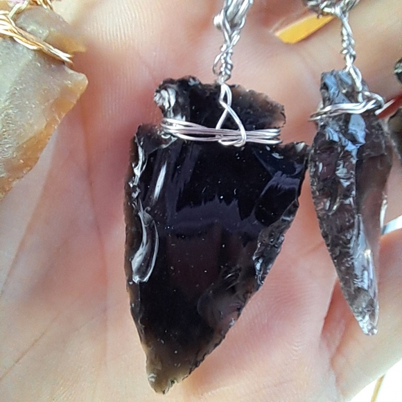 Handmade authentic native American arrowhead necklace on chain! 5 color choices - Picture 8 of 10